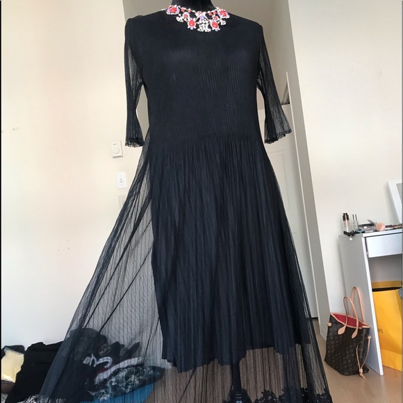 Dress - Picture 3 of 6